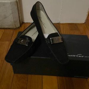 Kenneth Cole black flats size 5.5